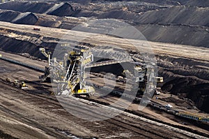 Overburden excavator