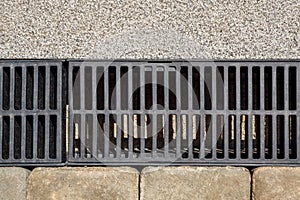 Overflow grilles for swimming pools. Tap water at the edge of the bowl. System. Sections. Hygiene