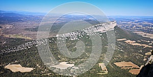 Overwhelming panorama of Hortus mount from Pic Saint-Loup