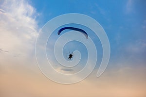 Owered paragliding