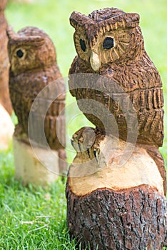 owl wood carvings sculpture with chainsaw