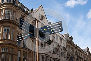 Oxford street sign