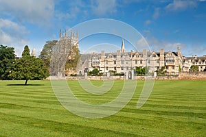 Oxford University College buildings