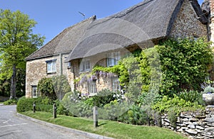 Oxfordshire thatched cottage