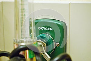 Oxygen port pressure regulator flow meter in the emergency room photo