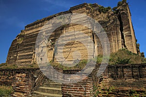 Pa Hto Daw Gyi Pagoda, Mingun,MyanmarBurma photo