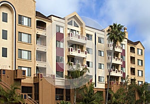 Pacific ocean beach hotels and condominiums