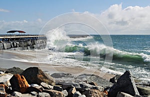 Pacific Ocean Waves, San Pedro Fishing Pier