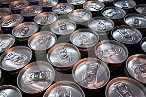 Packaging drinks in aluminum cans in a store