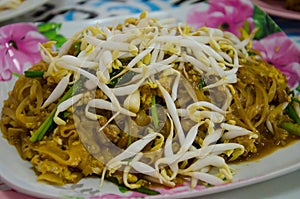 Pad thai