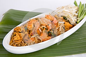 Pad Thai Goong Sod Fried Rice Sticks with Shrimp  Thai food