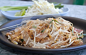 Pad Thai noodle photo