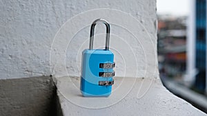 Padlock luggage lock code