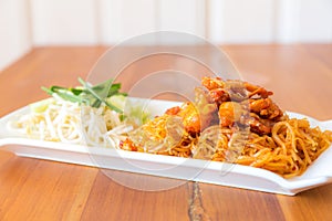 padthai thai noodle photo