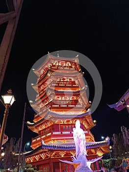 Pagoda Chinatown ligh photo