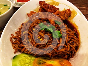 Pai Kut Ong Noodle