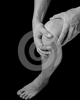 Pain in the male knee joint