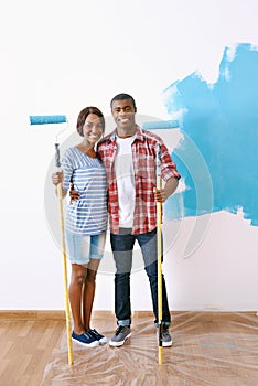 Painting house couple