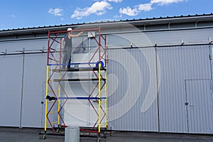 Painting of a metalframework