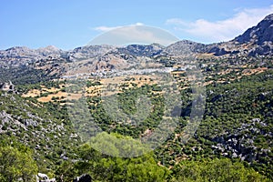 Paisaje del Parque Natural Sierra de Grazalema con el pueblo de Benaocaz al fondo, provincia de CÃ¡diz AndalucÃ­a EspaÃ±a