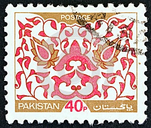 PAKISTAN - CIRCA 1980: A stamp printed in Pakistan shows Leaf Pattern