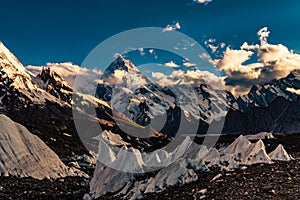 Pakistan Karakoram K2 trekking