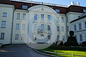 Palace Square with the KÃ¶penick Palace building housing the Museum of Applied Arts, Alt-KÃ¶penick, Berlin, Germany