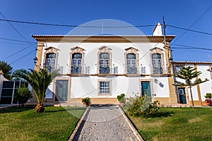 The Palacete Turismo Rural - a Manor Guest House hotel in Flor da Rosa. photo