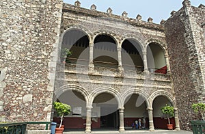 Palacio de Cortes photo