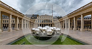 Palais Royal photo