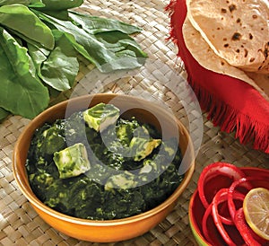 Palak paneer curry with Rotis