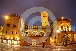 Palazzo del Podesta at night (Bologna, Italy)