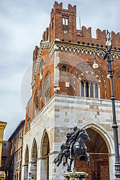 Palazzo Gotico and statue of Alessandro Farnese. Piacenza, Emilia-Romagna. Italy.