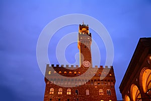 Palazzo Vecchio and Loggia de Lanzi by night