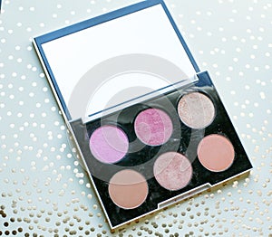 Blush highlighter palette