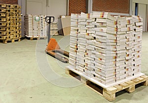 Palette with printed paper