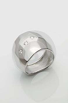 Palladium/ Platinum ring