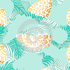 Palm leaves seamless pattern. Tropical plants with leopard dots and golden texture.