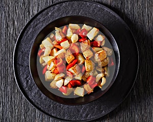 Pan-Browned Potatoes with red pepper and garlic