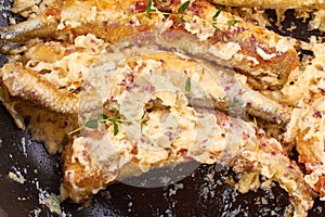 Pan-fried fish in cream souce