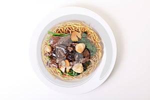 Pan fried noodles with mushroom