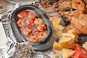 pan-fried shrimp fish platter