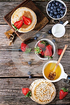 Pancakes with fresh berries