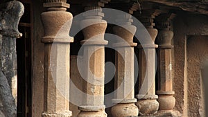 Pandu Leni caves