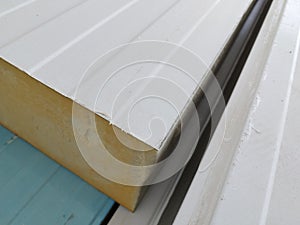 Panel SÃÂ¡ndwich for isolation