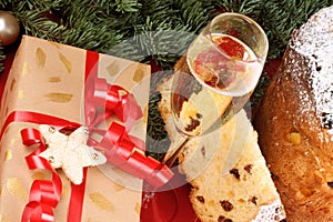 Panettone and Spumante, the italian Christmas tradition photo