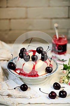 pannacotta with cherry sauce