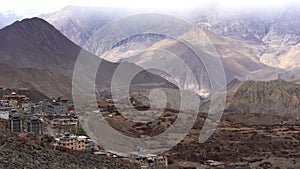 A panning view of the town of Muktinath