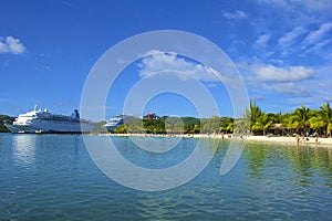 Panorama of Mahogany Bay in Roatan, Honduras