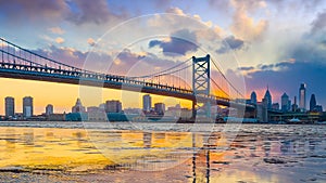 Panorama of Philadelphia skyline with Ben Franklin Bridge and Pe